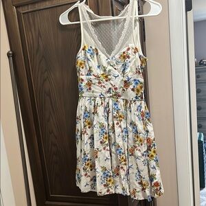 Forever 21 White Lace Dress